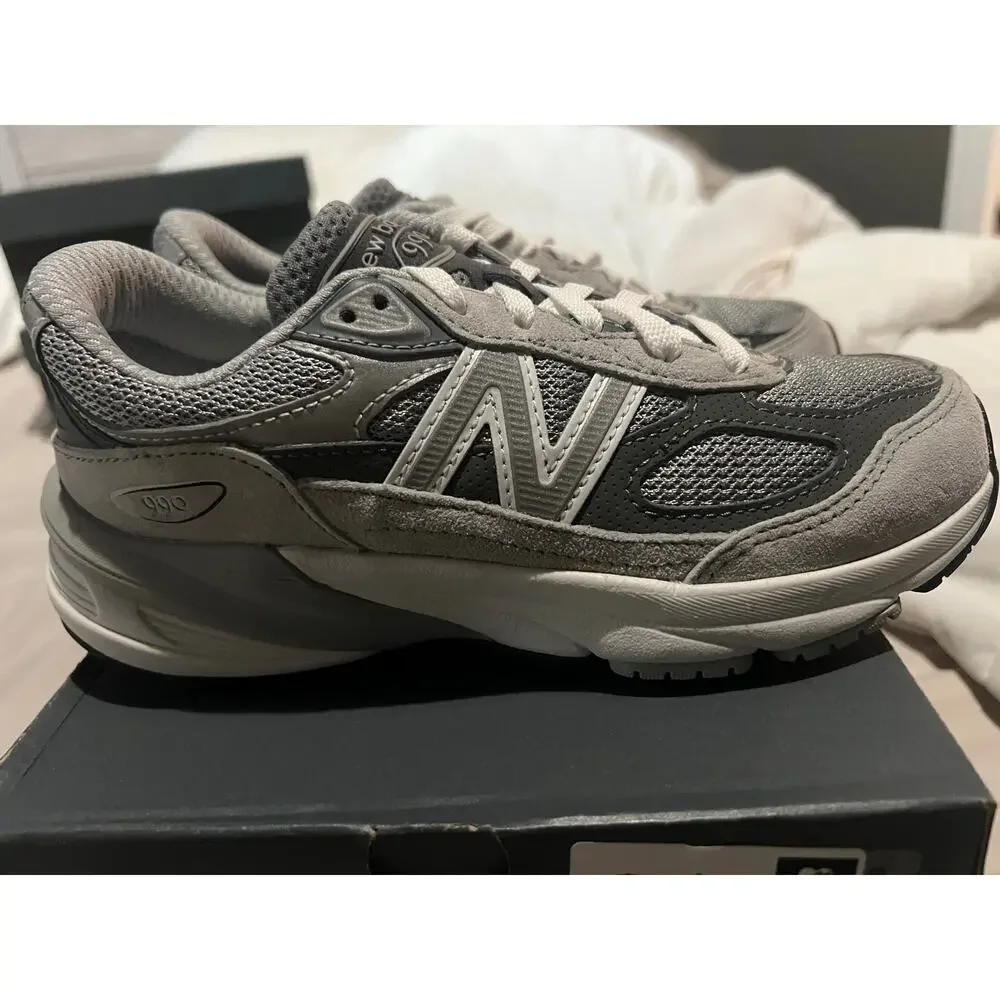 New Balance 990v6 Sz 1.5 Kids $109 retail PC990GL6